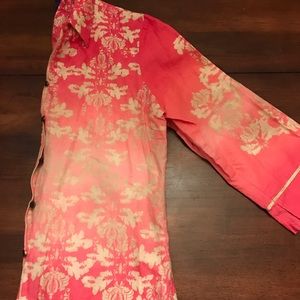 jhCollectible Red & Tan Batik Button Top L